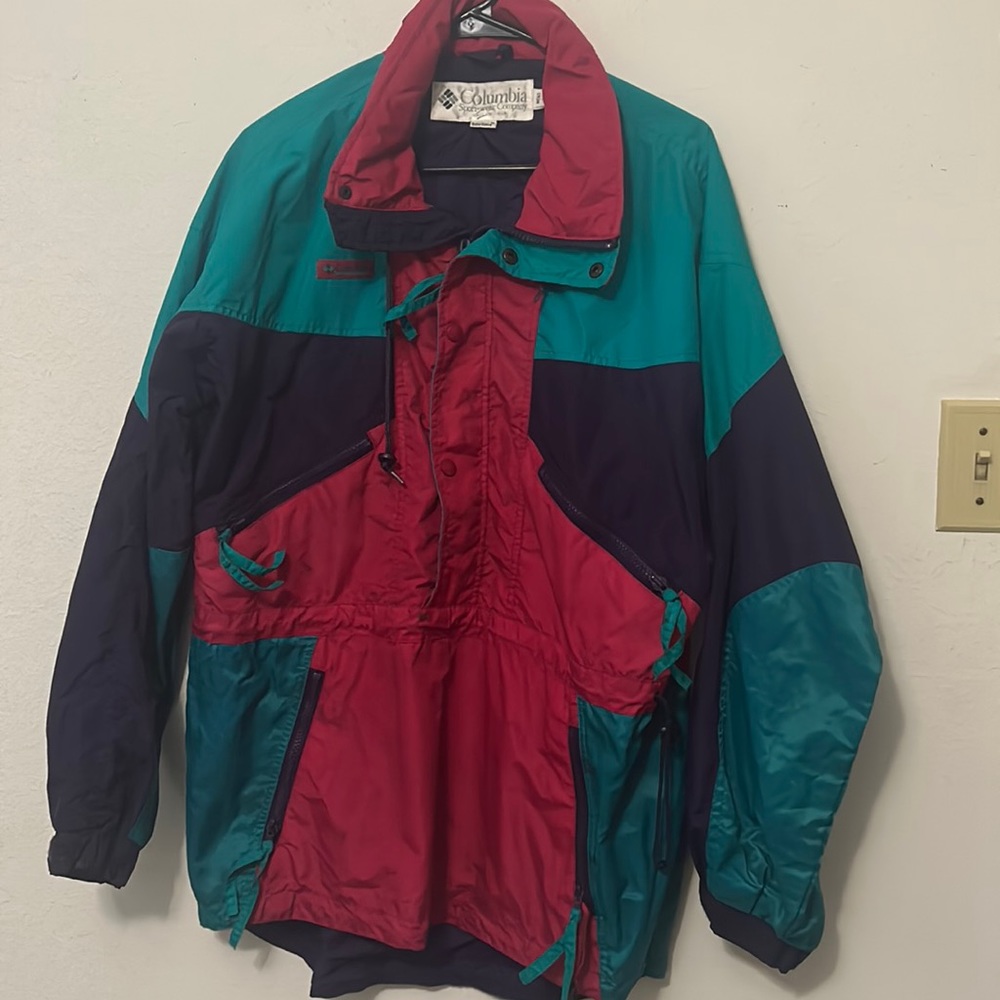 *3 for $10* Columbia vintage ski jacket